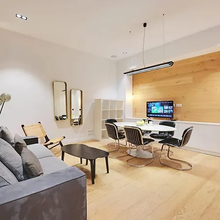 Designer 2br6p - Madeleinehaussmann